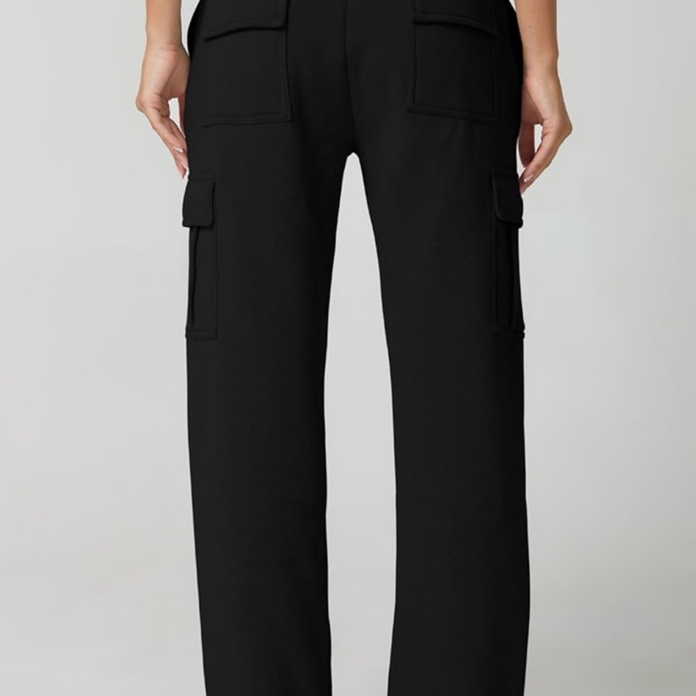 Stylish Black Fleece Cargo Pants for Women - Picture 3 of 7